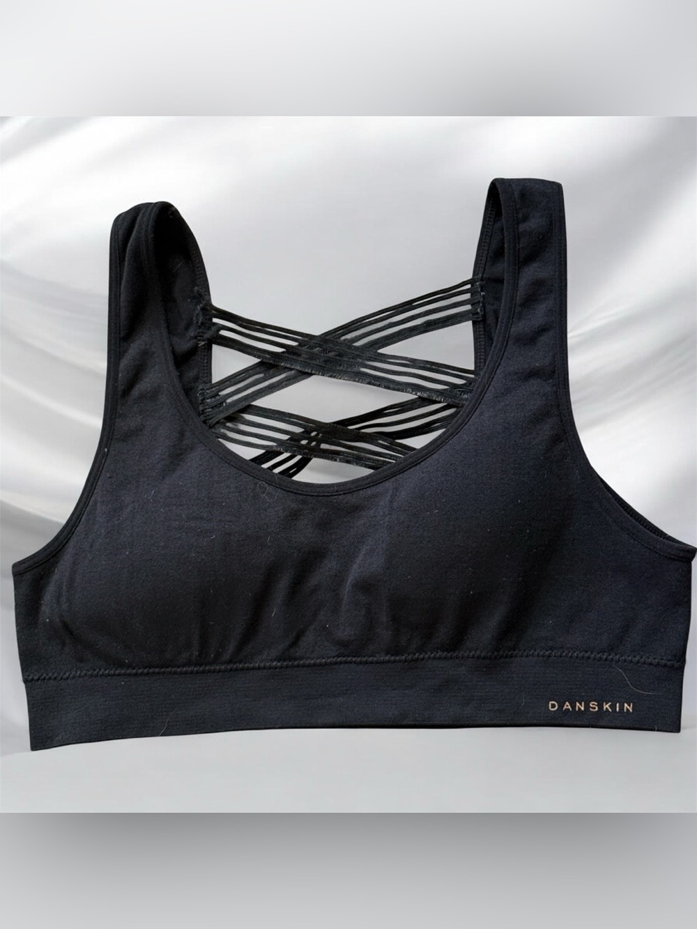 Danskin Intimates Crisscross Back Sports Bra!